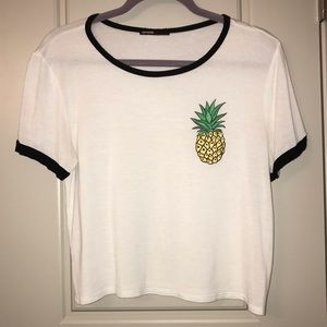 Black and White Pineapple Top